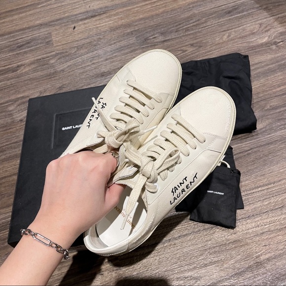 SAINT LAURENT - Off White Worn-Look Court Classic - Picture 3 of 5